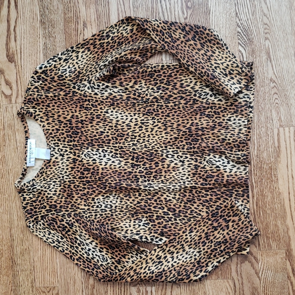 (PM) Jones New York Sport Petite Leopard Print Long Sleeve T-Shirt Soft Casual